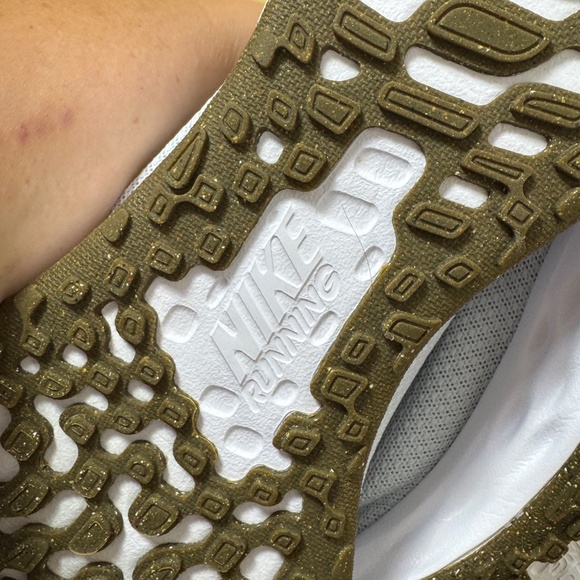 NIKE Running Shoes Mens Size 8.5 Revolution 6 Next Nature Pure platinum Thunder - Picture 6 of 9